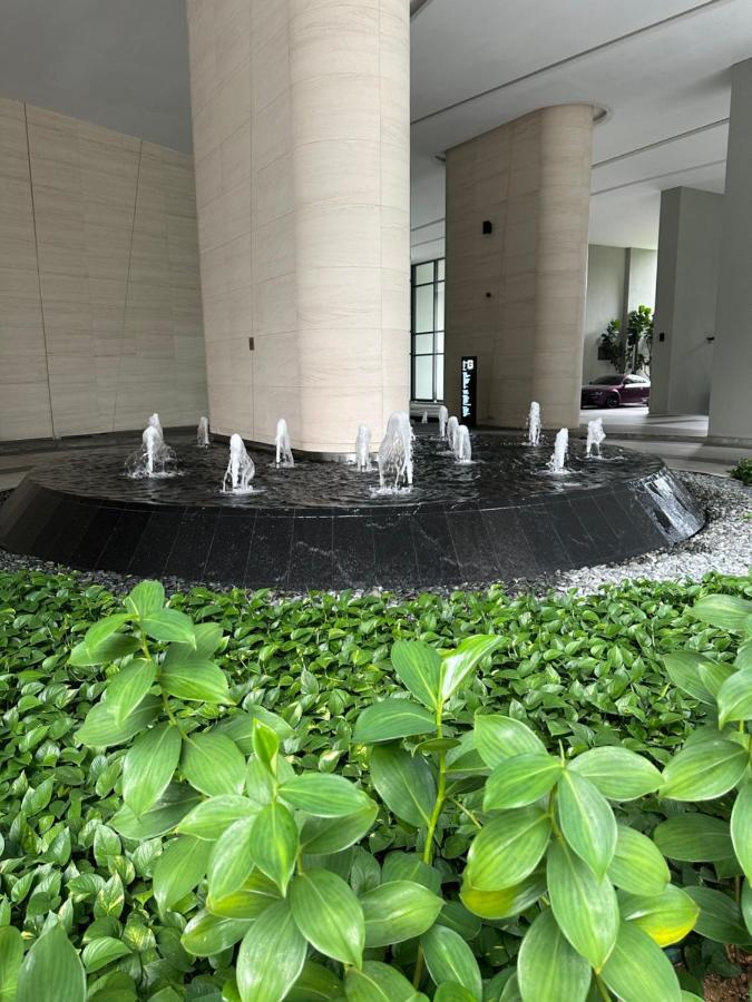 Luxury Suites At Eaton Klcc Kuala Lumpur Zewnętrze zdjęcie