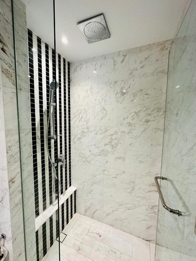Luxury Suites At Eaton Klcc Kuala Lumpur Zewnętrze zdjęcie
